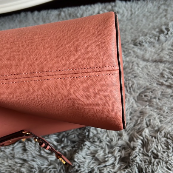 Michael Kors Tote Bag - Picture 14 of 14